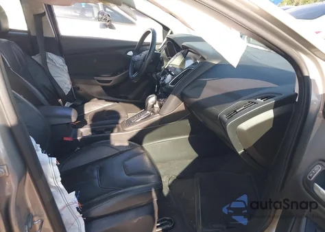 2016 Ford Focus Se from USA, damaged, VIN 1FADP3F25GL393323